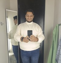 Aks - Male escort in New Delhi