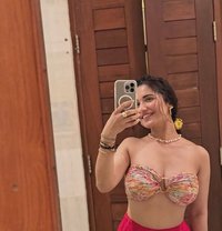 Aksha Doorstep Incall - puta in Da Nang