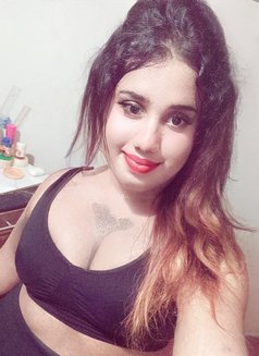 Aksha - Transsexual escort in Colombo Photo 4 of 5