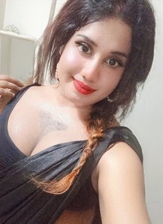 Aksha - Transsexual escort in Colombo Photo 5 of 5