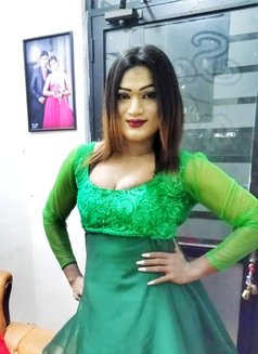 Aksha the Beauty Queen - Transsexual escort in Colombo Photo 5 of 9