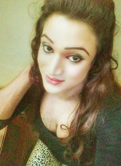Aksha the Beauty Queen - Transsexual escort in Colombo Photo 7 of 9