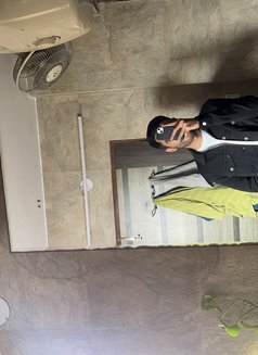 Akshat - Male escort in Gurgaon Photo 1 of 4