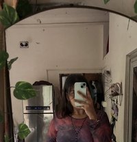 Akshata - puta in Gurgaon