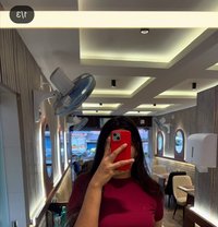 Akshata - puta in Gurgaon