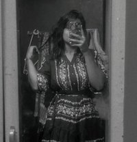 Akshata - puta in Kolkata