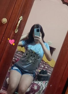 Akshata - escort in Noida Photo 1 of 3