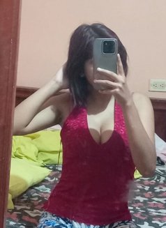 Akshata - escort in Noida Photo 2 of 3