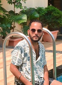 Akshay Hunk versatile gay - Male escort in Kolkata Photo 7 of 7
