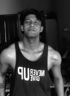 Hardik - Male escort in Bangalore Photo 2 of 10