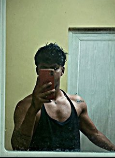 Hardik - Male escort in Bangalore Photo 3 of 10