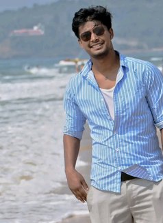 Akshay - Acompañantes masculino in Hyderabad Photo 3 of 3