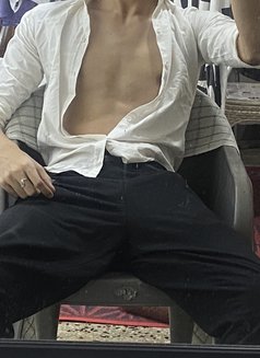 Akshay - Male escort in Mumbai Photo 4 of 5