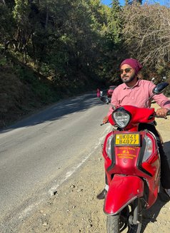 Akshay - Male escort in Gurgaon Photo 5 of 5