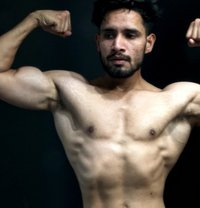 Akshay - Male adult performer in New Delhi