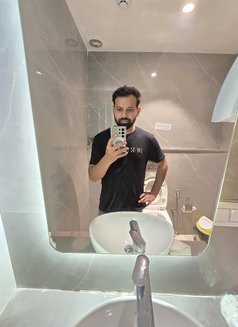 Akshay Singh - Male escort in New Delhi Photo 1 of 2