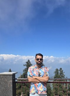 Akshay Singh - Male escort in New Delhi Photo 2 of 2