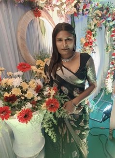 Akshaya Karnati - Transsexual escort in Hyderabad Photo 5 of 8