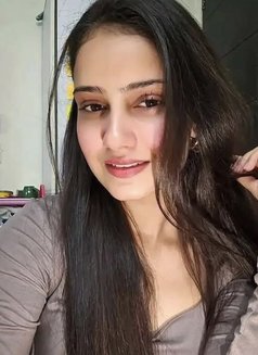 Akshita - escort in Chandigarh Photo 1 of 3