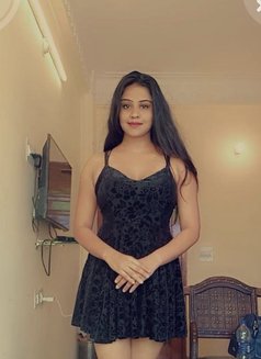 Akshita - escort in Chandigarh Photo 3 of 3