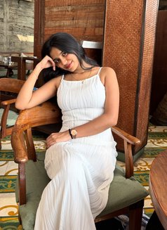 Akshita - escort in Hyderabad Photo 1 of 6