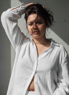 Akshita - escort in Mumbai Photo 3 of 3