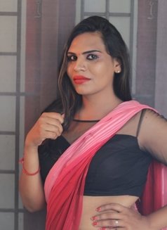 Akshitha - Transsexual escort in Chennai Photo 5 of 7