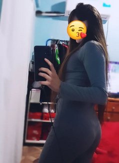 Akshiya - escort in New Delhi Photo 1 of 5