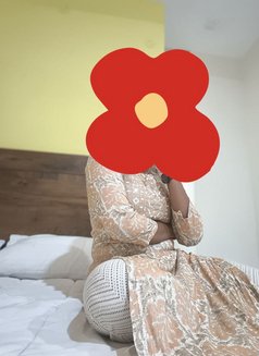 Akshu - escort in Coimbatore Photo 2 of 3