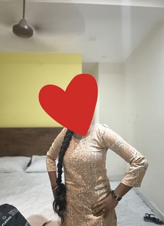 Akshu - escort in Coimbatore Photo 3 of 3