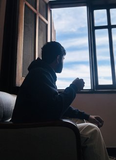 Akshu - Acompañantes masculino in Mumbai Photo 3 of 5