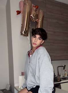 Al Waniss - Acompañantes masculino in Riyadh Photo 5 of 11