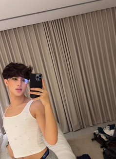 Al Waniss - Acompañantes masculino in Riyadh Photo 6 of 11