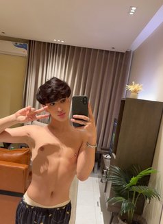 Al Waniss - Acompañantes masculino in Riyadh Photo 5 of 7