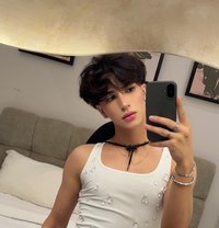 Al Waniss - Male escort in Riyadh