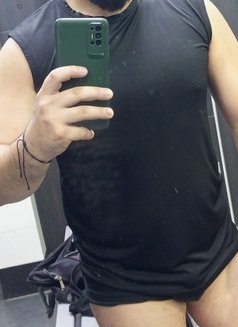Al123 - Male escort in Beirut Photo 2 of 3