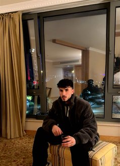 Alaaa - Male escort in İstanbul Photo 7 of 7