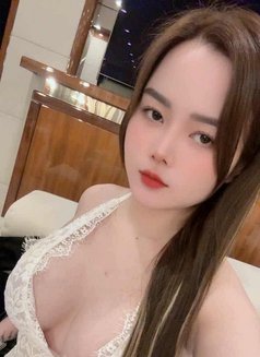 Alabeo - escort in Doha Photo 5 of 5