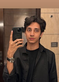 Aladdin - Male escort in New Delhi Photo 2 of 8