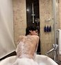 Aladdin - Acompañantes masculino in New Delhi Photo 6 of 11