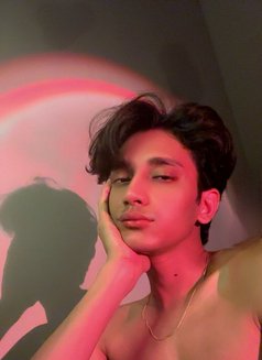 Aladdin - Male escort in New Delhi Photo 7 of 14