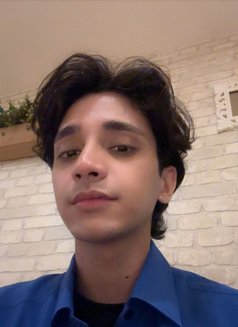 Aladdin - Male escort in New Delhi Photo 2 of 11