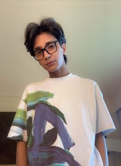 Aladdin - Male escort in New Delhi Photo 3 of 11