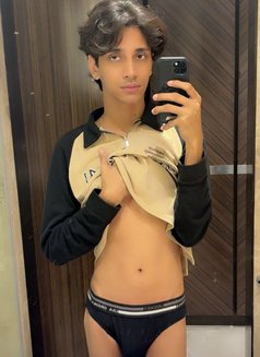 Aladdin - Male escort in New Delhi Photo 14 of 14