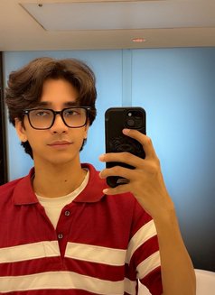 Aladdin - Male escort in New Delhi Photo 14 of 14