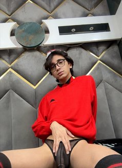 Aladdin - Acompañantes masculino in New Delhi Photo 15 of 15