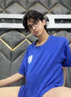 Aladdin - Male escort in New Delhi Photo 13 of 13