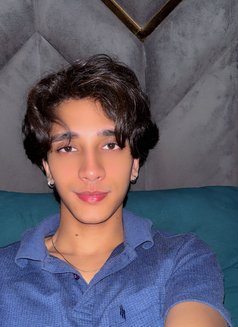 Aladdin - Male escort in New Delhi Photo 9 of 16