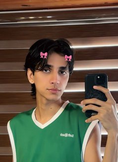 Aladdin - Male escort in New Delhi Photo 15 of 16