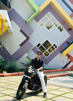 Alameen - Acompañantes masculino in Al Manama Photo 2 of 2